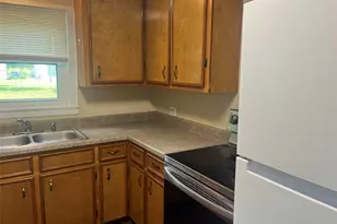 527 2nd St, Sealy, TX 77474 - Photo 15