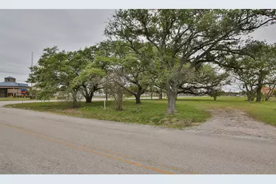 502 W Cedar Bayou Lynchburg Road, Baytown, TX 77521 - Photo 17