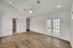 11703 Lakeside Pl Dr, Houston, TX 77077 - Photo 17