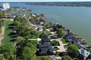 80 La Costa Dr, Montgomery, TX 77356 - Photo 3
