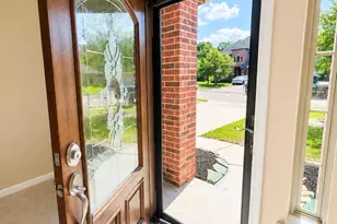 15618 Whisper Woods Dr, Cypress, TX 77429 - Photo 3