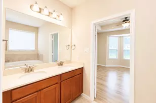 15618 Whisper Woods Dr, Cypress, TX 77429 - Photo 13