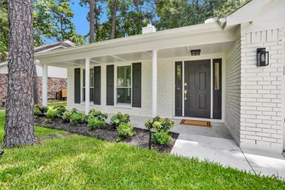 147 E Pathfinders Circle, The Woodlands, TX 77381 - Photo 5