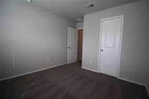 323 Pecos Dr, Huntsville, TX 77340 - Photo 11