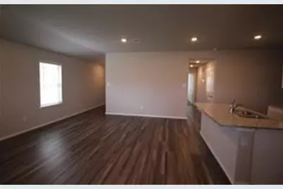 323 Pecos Drive, Huntsville, TX 77340 - Photo 7