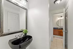 1881 Bering Dr, Houston, TX 77057 - Photo 9