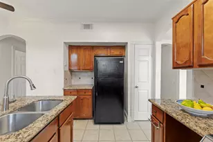 1881 Bering Dr, Houston, TX 77057 - Photo 3
