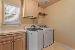 108 Harbour Town Dr, Conroe, TX 77356 - Photo 19