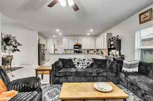 8719 Willet St, Baytown, TX 77521 - Photo 11