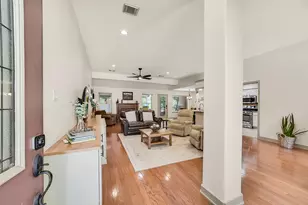 35 Blush Hill Dr, Conroe, TX 77304 - Photo 11
