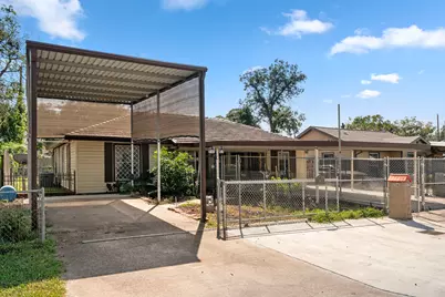 56 Wellford Street, Houston, TX 77022 - Photo 1