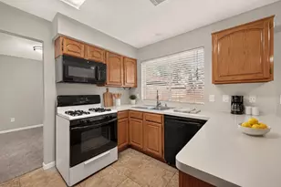 7410 Magnolia Shadows Ln, Houston, TX 77095 - Photo 9