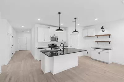 410 Monarch Trail, Huntsville, TX 77340 - Photo 3