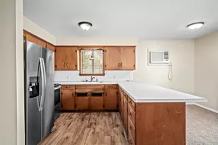 403 E Main St, Brenham, TX 77833 - Photo 11
