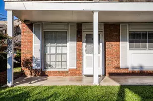 403 E Main St, Brenham, TX 77833 - Photo 7