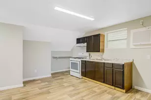 313 N Beauregard St, Alvin, TX 77511 - Photo 7