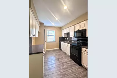 5830 Effingham Drive, Houston, TX 77035 - Photo 5