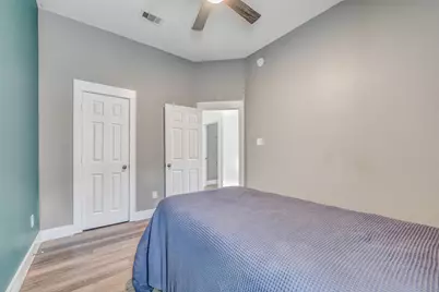 994 Jefferson Street, Alvin, TX 77511 - Photo 23