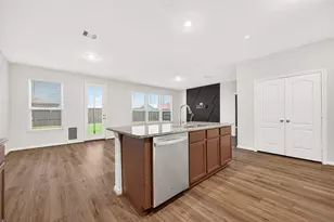 12602 Blue Jay Cove Ln, Houston, TX 77044 - Photo 11
