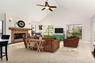 44 Lake Forest Cir, Conroe, TX 77384 - Photo 15