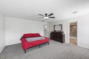 7334 Liberty Tree Ln, Houston, TX 77049 - Photo 17