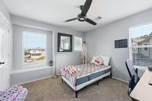 7334 Liberty Tree Ln, Houston, TX 77049 - Photo 11