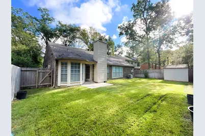 107 S Village Knoll Circle, The Woodlands, TX 77381 - Photo 31