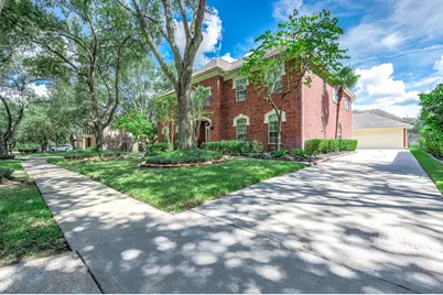 13 Turtle Creek Manor, Sugar Land, TX 77479 - Photo 3