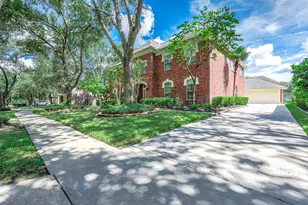 13 Turtle Creek Manor, Sugar Land, TX 77479 - Photo 3