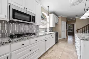 13 Turtle Creek Manor, Sugar Land, TX 77479 - Photo 15