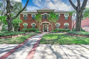 13 Turtle Creek Manor, Sugar Land, TX 77479 - Photo 1