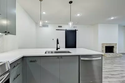 2100 Tanglewilde #697, Houston, TX 77063 - Photo 19