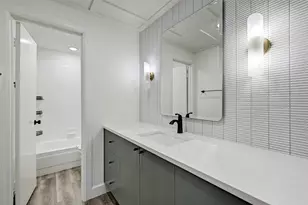 2100 Tanglewilde, Houston, TX 77063 - Photo 21