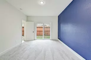 2100 Tanglewilde, Houston, TX 77063 - Photo 11