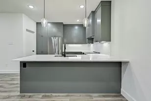 2100 Tanglewilde, Houston, TX 77063 - Photo 17