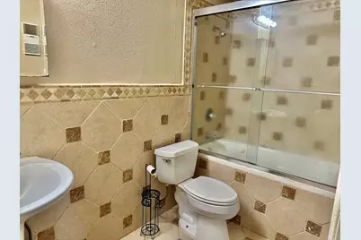 2750 Holly Hall Street #703, Houston, TX 77054 - Photo 11