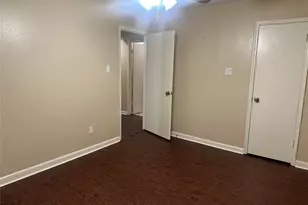 2750 Holly Hall St, Houston, TX 77054 - Photo 15