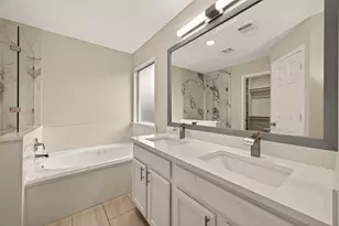 8202 Kingsbridge Meadow Dr, Houston, TX 77083 - Photo 19