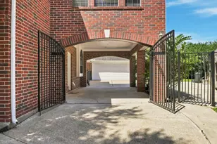 16 Fosters Ct, Sugar Land, TX 77479 - Photo 31