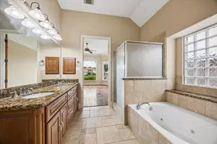 18910 Villa Bergamo Ln, Houston, TX 77094 - Photo 17
