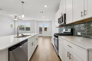 6324 Sapphire Ocean Dr, Houston, TX 77092 - Photo 11