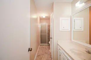 7918 Chancel Dr, Houston, TX 77071 - Photo 21