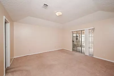 7918 Chancel Drive, Houston, TX 77071 - Photo 11
