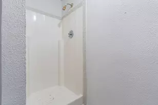 1811 W 14th 1/2 St, Houston, TX 77008 - Photo 19