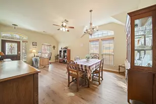 2010 Mound Lake Dr, Richmond, TX 77406 - Photo 5