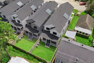 1524 Nicholson St, Houston, TX 77008 - Photo 9