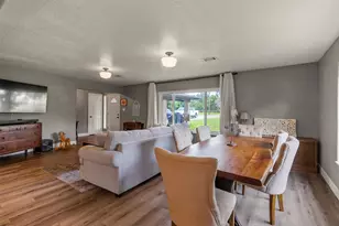 5211 Ghinaudo Rd, Hitchcock, TX 77563 - Photo 9