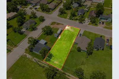 727 W Broad Street, Freeport, TX 77541 - Photo 3