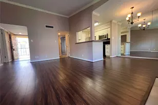 700 Thicket Ln, Houston, TX 77079 - Photo 3