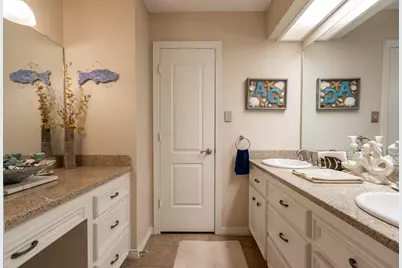5 Colony Park Circle, Galveston, TX 77551 - Photo 21